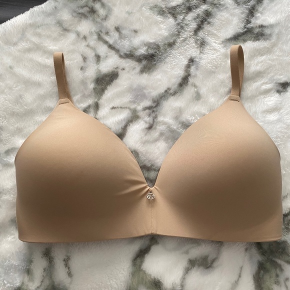 Montelle Intimates Wireless Brassieres, 30E - Picture 6 of 6